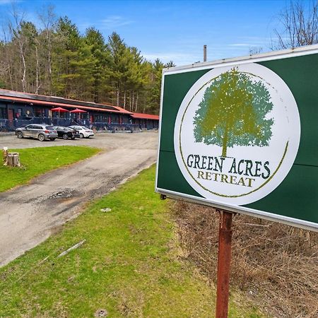 Green Acres Retreat Hancock Экстерьер фото